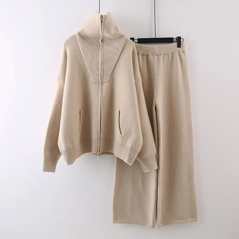 Malin Tassou Cozy Knit Duo