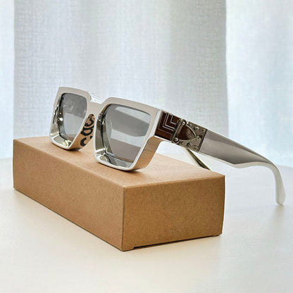 Vintage-Inspired Square Frame Sunglasses