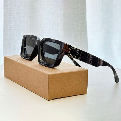 Vintage-Inspired Square Frame Sunglasses