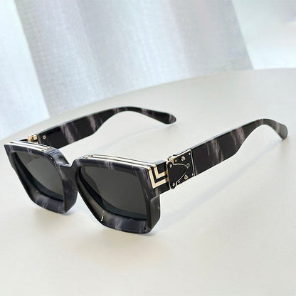 Vintage-Inspired Square Frame Sunglasses