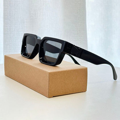 Vintage-Inspired Square Frame Sunglasses