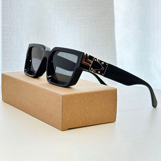 Vintage-Inspired Square Frame Sunglasses